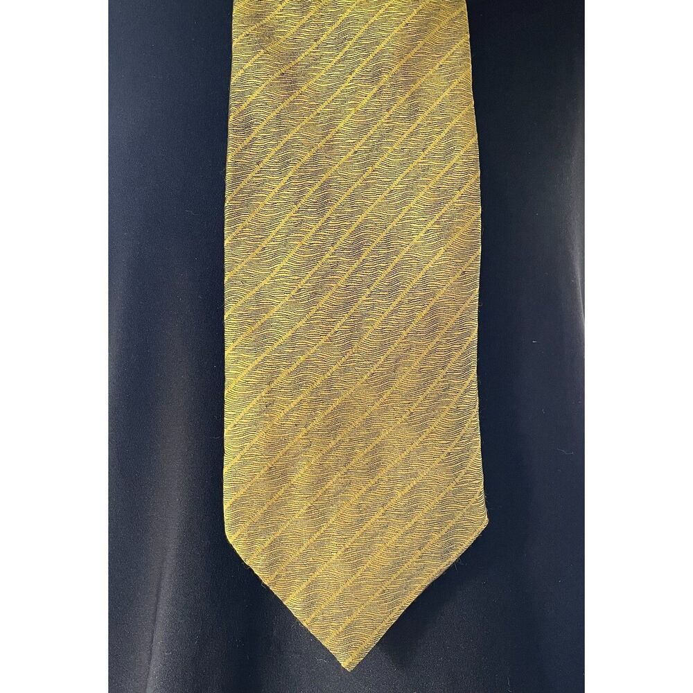 Vintage 90s Gold Silk Fratelli Tie Made in Italy Old Money Menswear